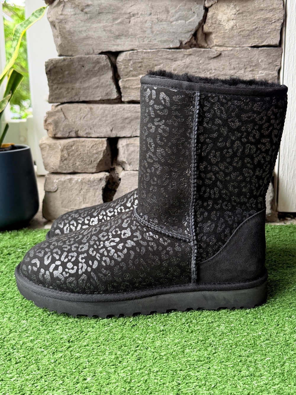 UGG Classic Short Snow Leopard Women's Boots